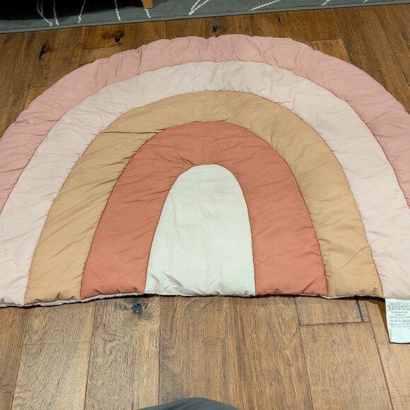 SL Home Fashions quilted half circle blanket - rainbow, 44"x31" - Picture 1 of 1